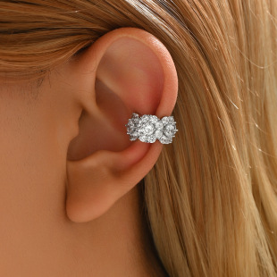 Light luxury high-end rock sugar ear piercing ear bone clip fashion personality ultra flash zircon small plum blossom ear clip cross border earring