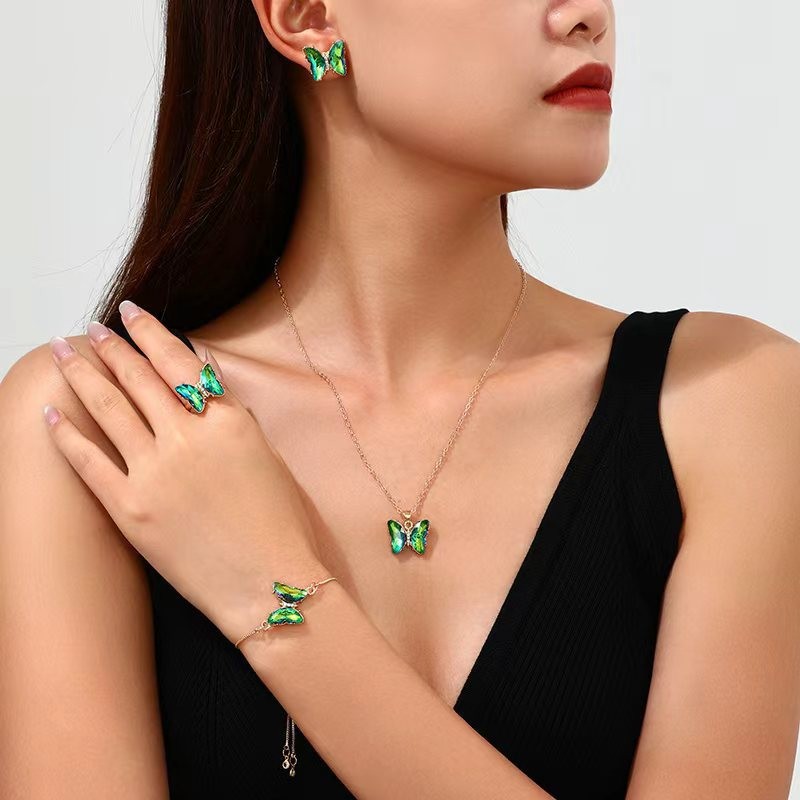 Ventas transfronterizas calientes coloridas 3 piezas de aretes collar anillo de moda europea y americana mariposa elegante collar de diamantes para mujeres image 2