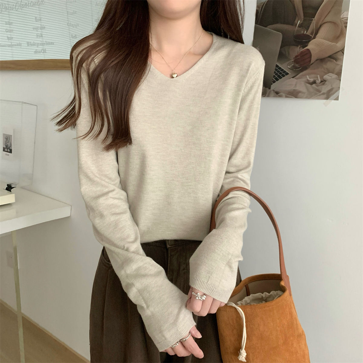 High-End Soft and Waxy V Neck Simple Knitted Bottoming Sweater for Women in Spring, Autumn and Winter Casual Lazy Long-Sleeved Inner Tops