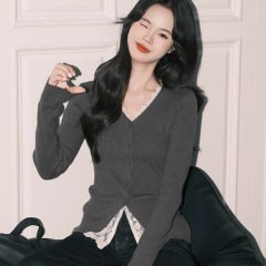 假两件蕾丝拼接女长袖2025春季新款法式高级感修身显瘦个性系上衣
