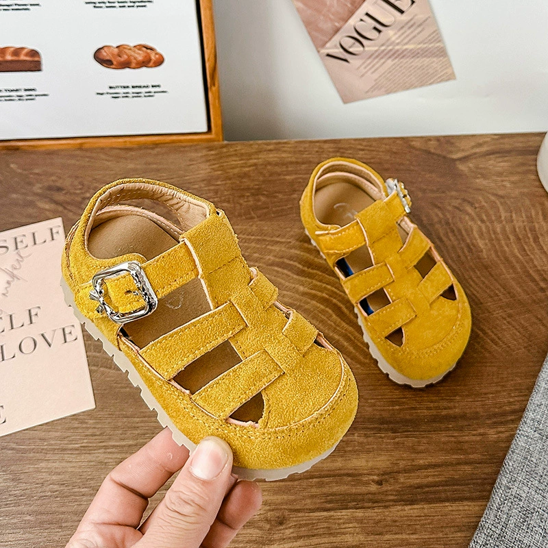 Детские летние сандалии 2025 года, корейский стиль, для мальчиков и девочек, модные, мягкая подошва, биркенштоки, балетки, римские сандалии
