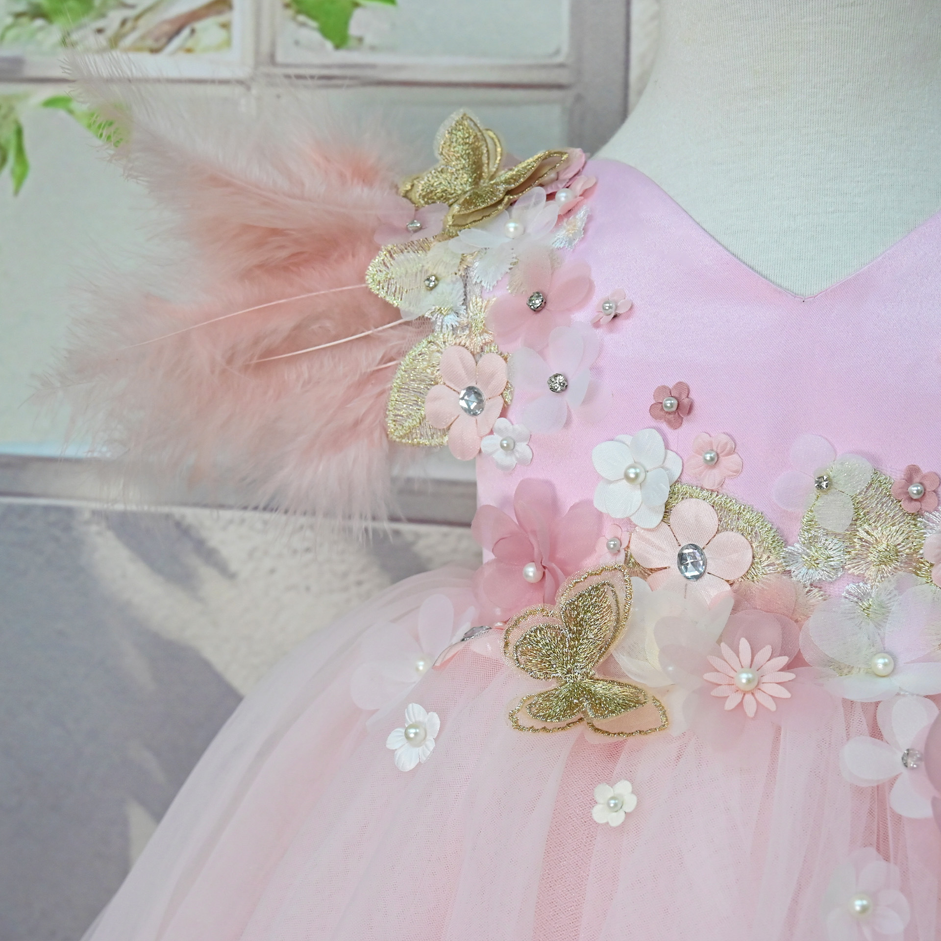 Robe de princesse en tulle à plumes et appliqués pour fille_voghion.com