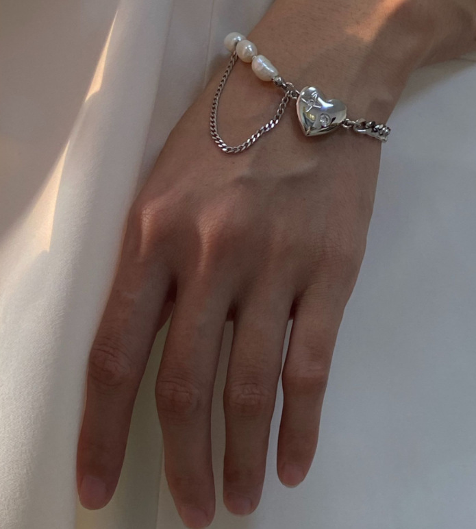 Bracelet Acier Titane Diamants Non Spécifiés Perle D&#39;eau Douce Coeur Couture display picture 3