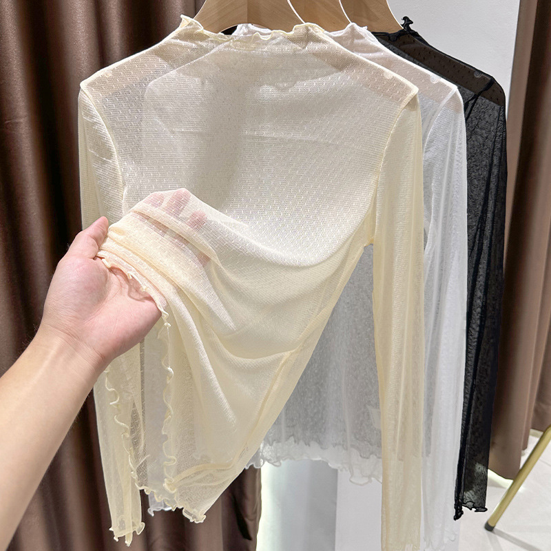 半高襟レースの底のシャツの女性の春と秋の空気の中に透明な網の紗の長袖の紗の服の木の耳元の薄い紗の上着を掛けます。|undefined