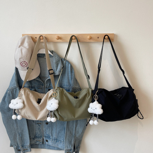 Shoulder bag pleated solid color Korean style outdoor large capacity crossbody bag casual texture simple fashion bag wholesale for women