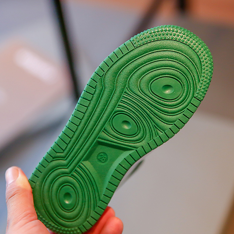 Barn högtopp sportsko Trend 2023 Höst Ny Student Läder Panel Sh för pojkar och flickor Halkfri Casual_voghion.com