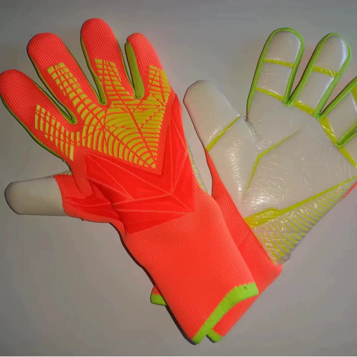 Футбольные вратарские перчатки для взрослых, износостойкие, сцепляющиеся, нескользящие, для игр на открытом воздухе, трансграничные.