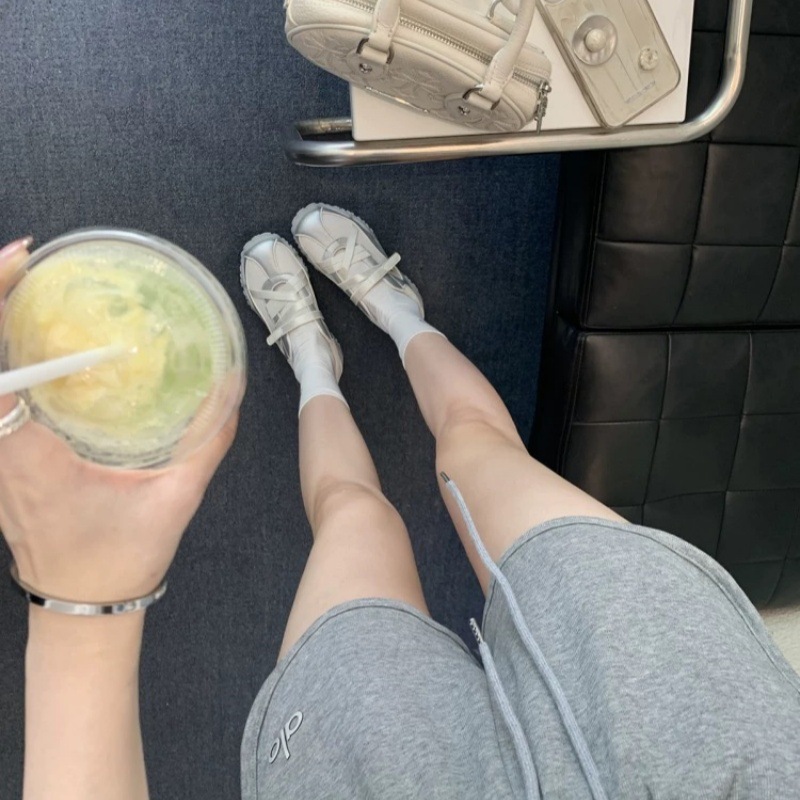 葡萄妈复古真皮芭蕾舞德训鞋女2025新款拼接魔术贴厚底玛丽珍单鞋|undefined