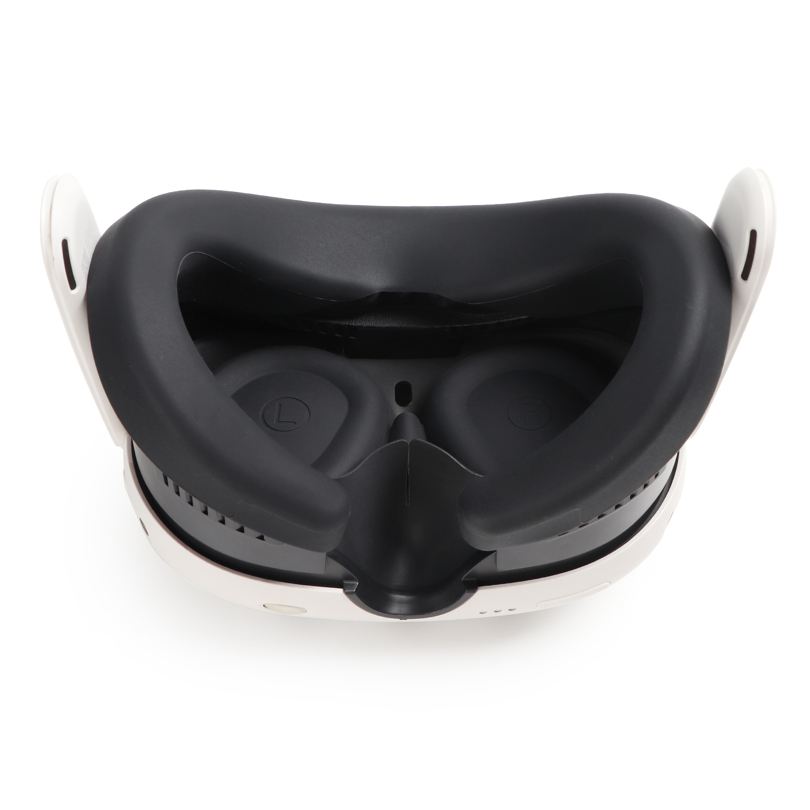 The widened mask replacement stand for Meta Quest 3 can be worn with a silicone mask for a more skin-friendly look undefined