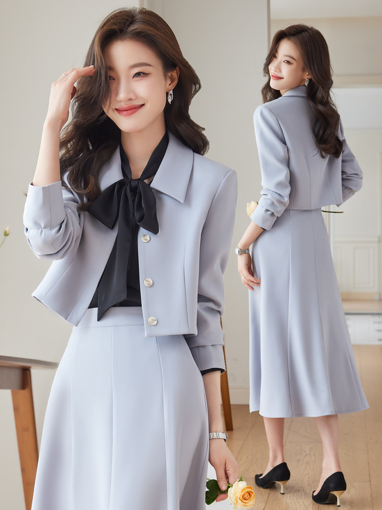 Short autumn classic suit jacket