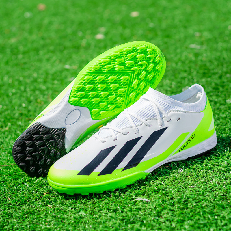 Fabricantes de Calzado Deportivo Transfronterizo, Zapatos de Fútbol para Hombre y Mujer, Zapatos de Entrenamiento Profesional para la Copa Mundial Juvenil, Venta al por Mayor en Existencia