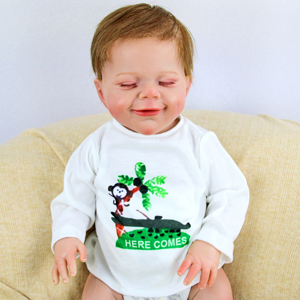 Ropa de mono pequeño