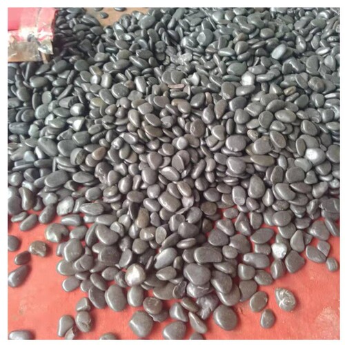 Factory-wholesale premium pebbles: park paving, ground cover, polished Yuhua stones, pond & aquarium base decor, landscaping rocks