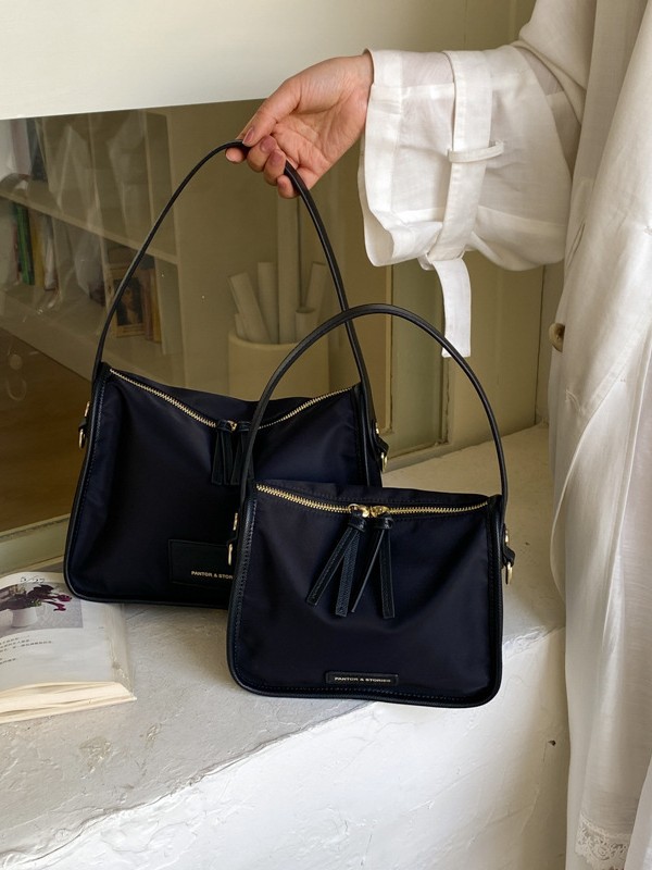 Bolsa de tela de nylon de gran capacidad para mujeres verano 2026 nueva moda moda moda bolsas de almohada de viaje bolsa de ocio