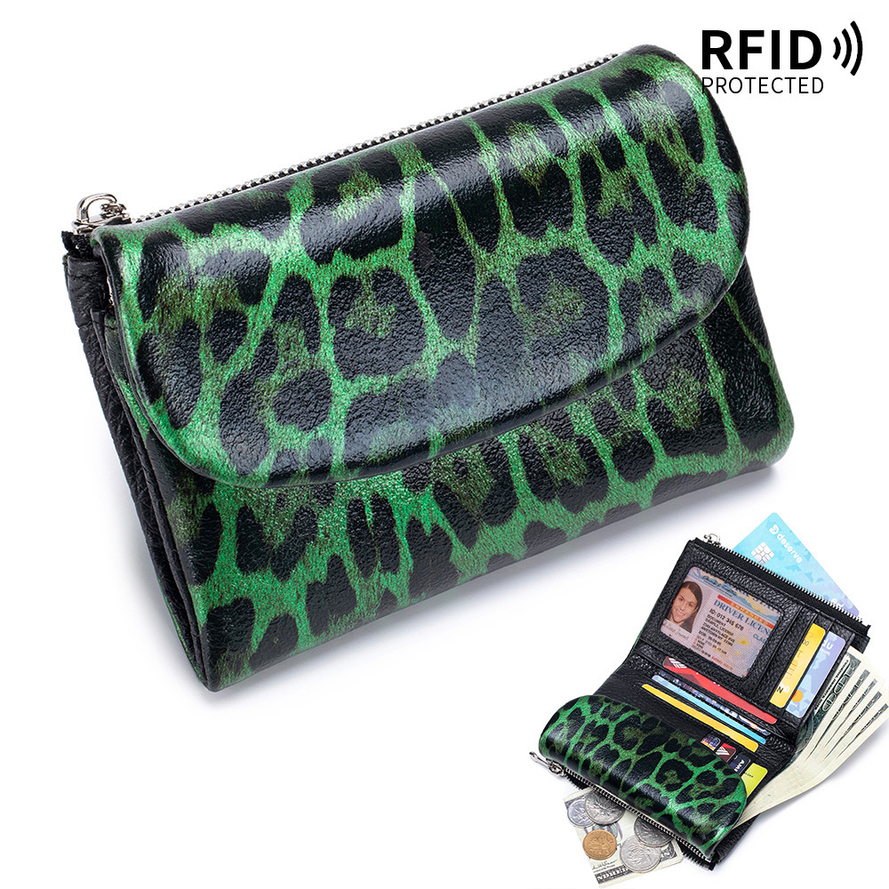Green (leopard print)