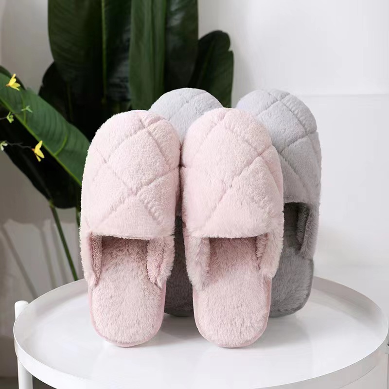 New cute women's thick and warm winter plush home slippers_voghion.com