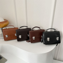 2024春新款精致包包女百搭洋气两用包复古大容量单肩包时尚单肩包