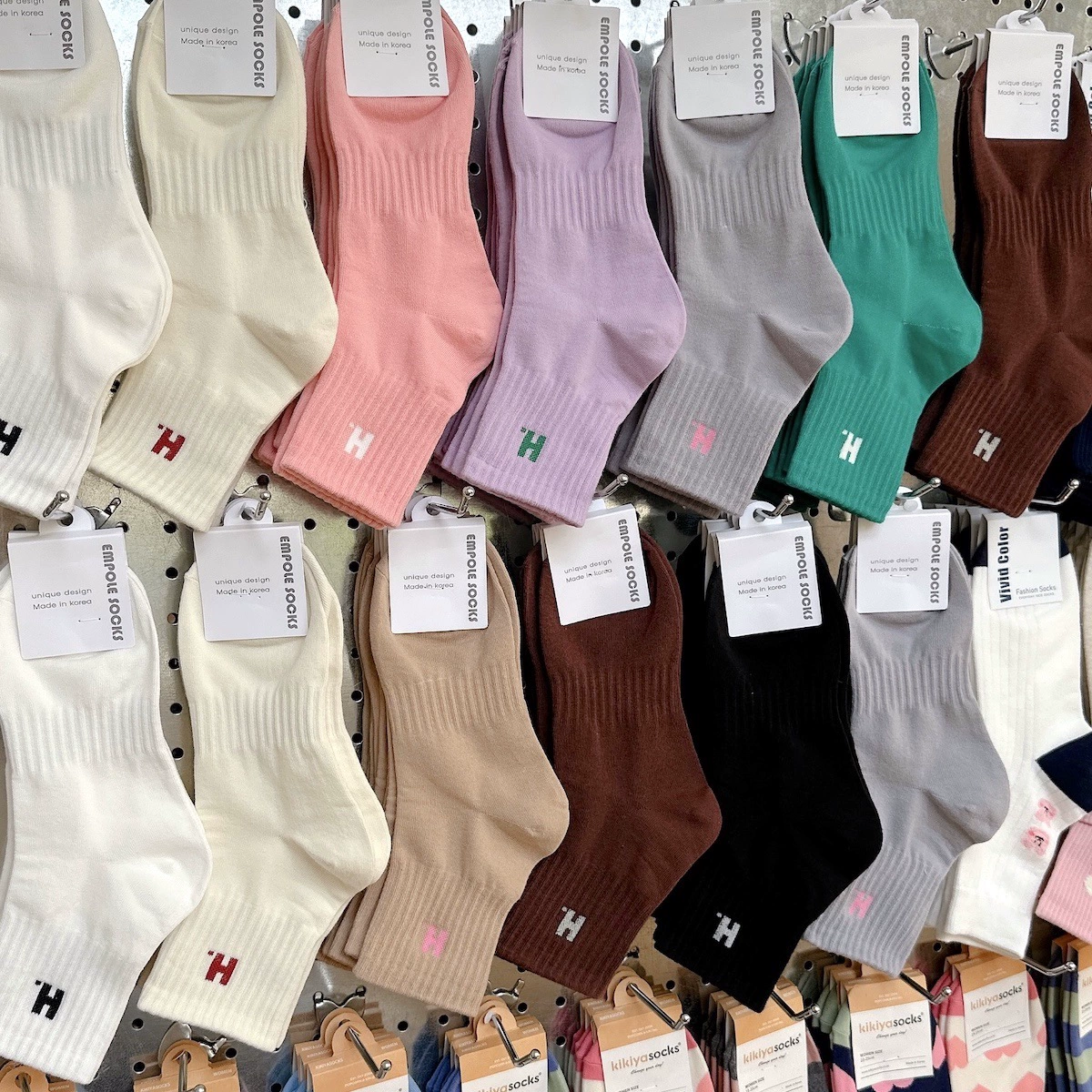 Demi-season goods, colored knee socks, Korean style