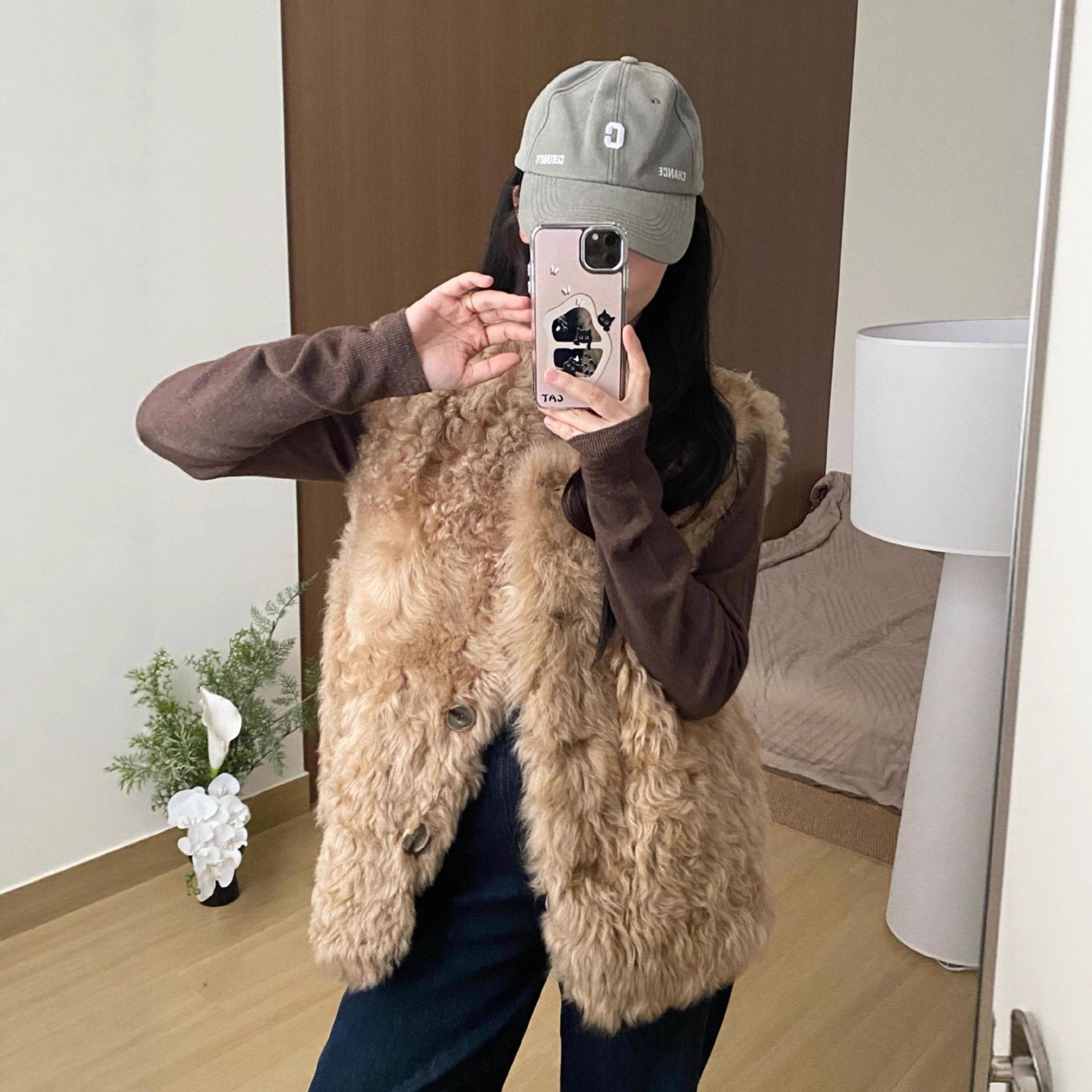 Ouni Vest 2025 Autumn/Winter New Toca Lamb Wool Vest Women's Fur Integrated Short Fur Vest Jacket