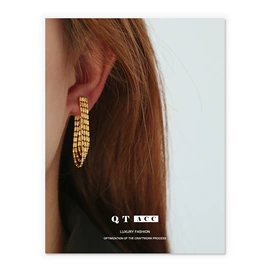 项链;耳钉;戒指