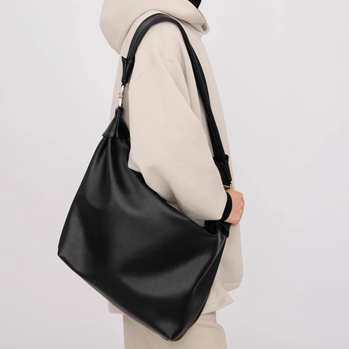 Korean-style minimalist soft leather unisex bag, 2024 new men's versatile crossbody bag, monochrome commuting large bag, trendy for women