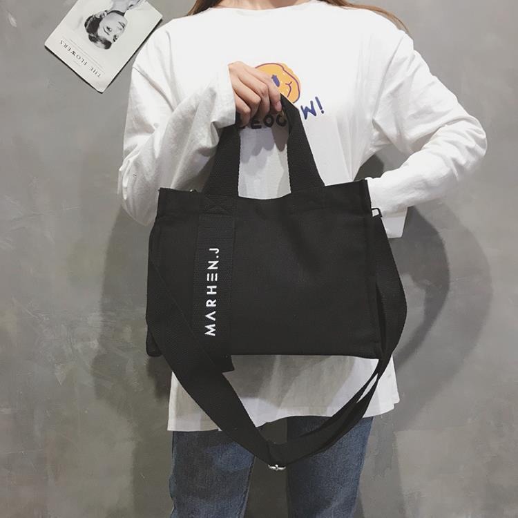 검은색
