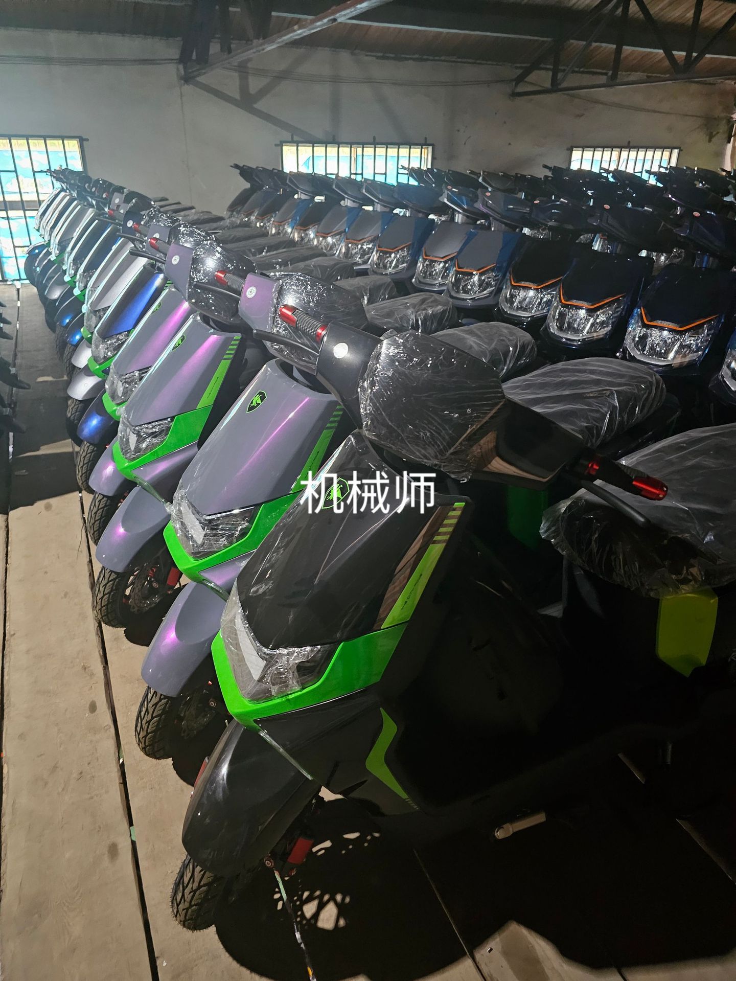 Factory Direct Sales, Customizable Logo, Fast Charging, Long Battery Life, Adult Electric Bicycle, Electric Motorcycle