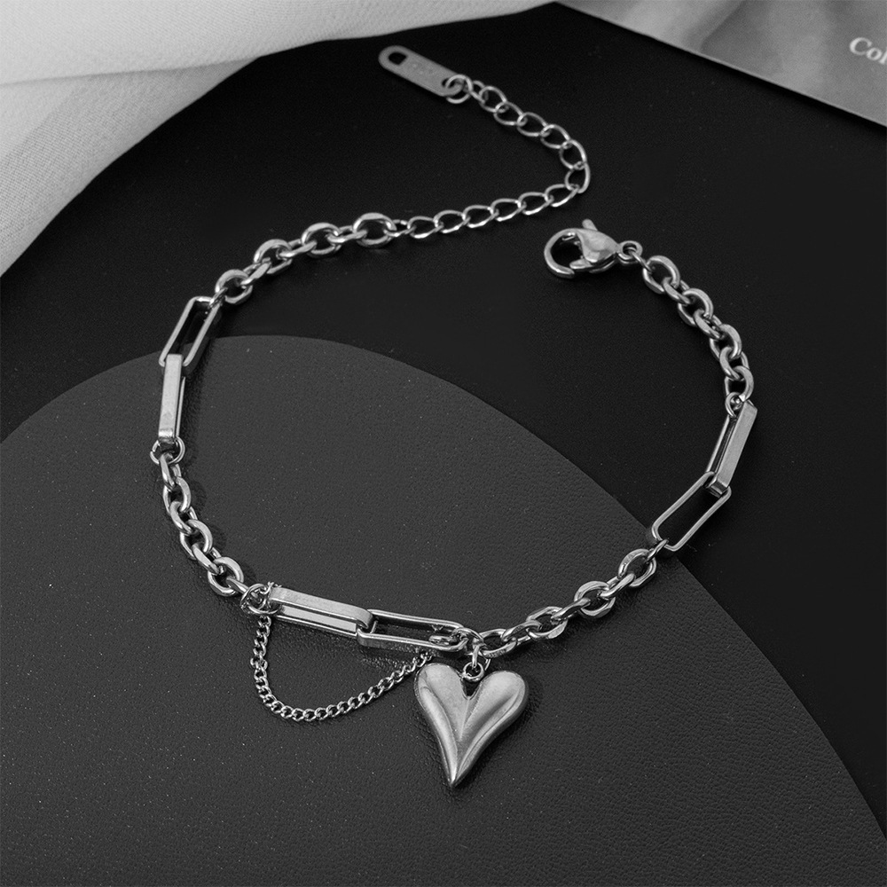 Pulsera de Acero de Titanio de Dongguan, Estilo Europeo y Americano, Diseño de Doble Cadena con Cuchillas, Exagerada, Hip-Hop, para Otoño e Invierno, No se Destiñe, para Mujer