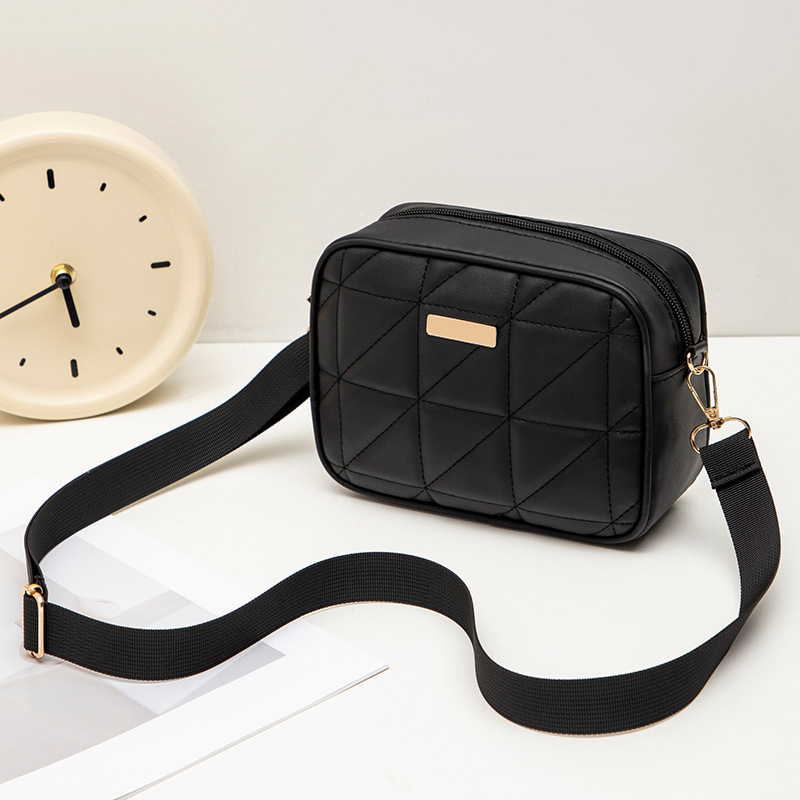 Bolsa de mujer inclinada, nueva moda coreana, bolso de cámara, bolso de hombro de mujer, bolso de diamante inclinado image 4
