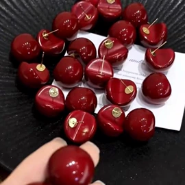 耳环;耳钉;项链