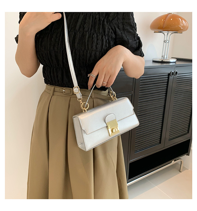 422g Weight Lock Fashion Element Lock clasp Closure Type Single Shoulder Strap Strap Type Square Bag Bags Type Daily, Street Occasion Pu Leather Material Solid Color Pattern All Seasons Season Women's Gender Elegant, Streetwear Style Square Shape Small Size Women's Small Pu Leather Solid Color Elegant Streetwear Lock Square Lock Clasp Square Bag 11