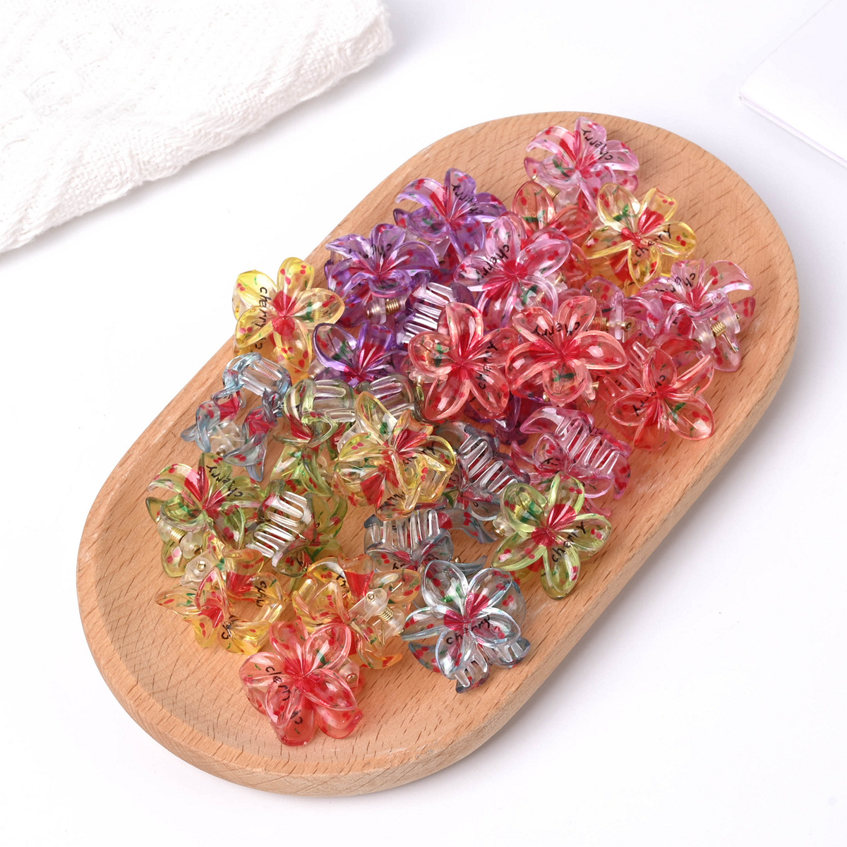 Pinza de agarre de flor de frangipani de color pequeño pinza de pelo para niños de dibujos animados impresa linda pinza de pelo rota pinza de flequillo joyería de pelo de princesa image 8