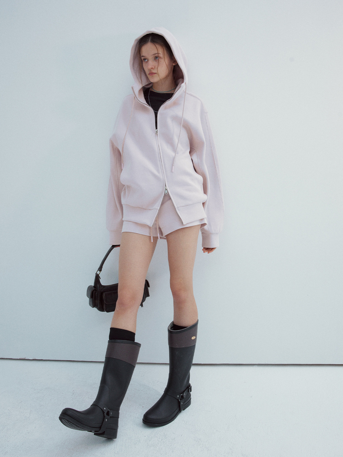 【ダイヘ】春の新作カジュアルフード付きダブルジッパーシンプルエアクラウドスウェットジャケット女性用H8050