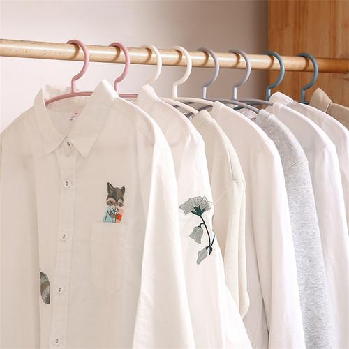Semi-circular traceless plastic clothes hanger household adult macaron color non-slip clothes hanger clothes support manufacturer
