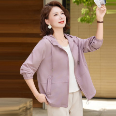 新款中年女装秋装外套时尚中老年妈妈装秋季衣服女大码宽松连帽女