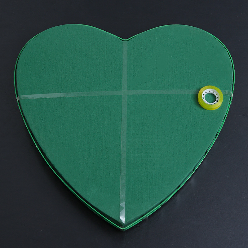 Coche de boda flor de barro al por mayor con ventosa en forma de corazón gran arreglo de flores en V barro boda accesorios de bricolaje suministros cabeza de coche de la boda flor fresca barro