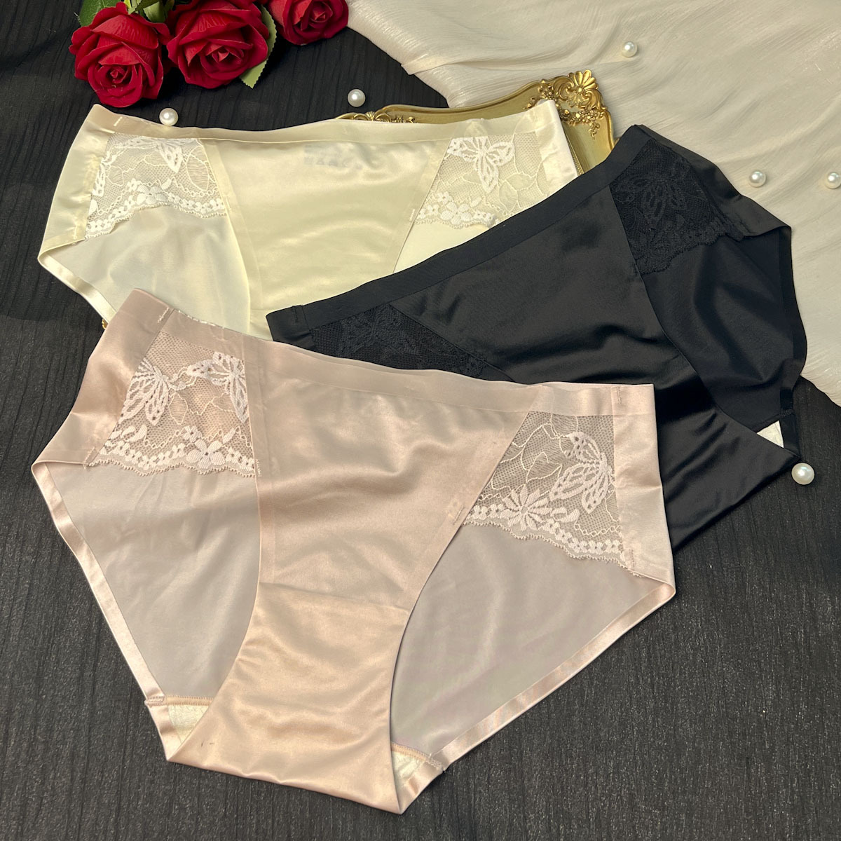 French Style Sexy Lace Hollow-out Underwear Women's Ice Silk Semi-transparent Seamless Temptation Mesh Lace Women's 386 Briefs