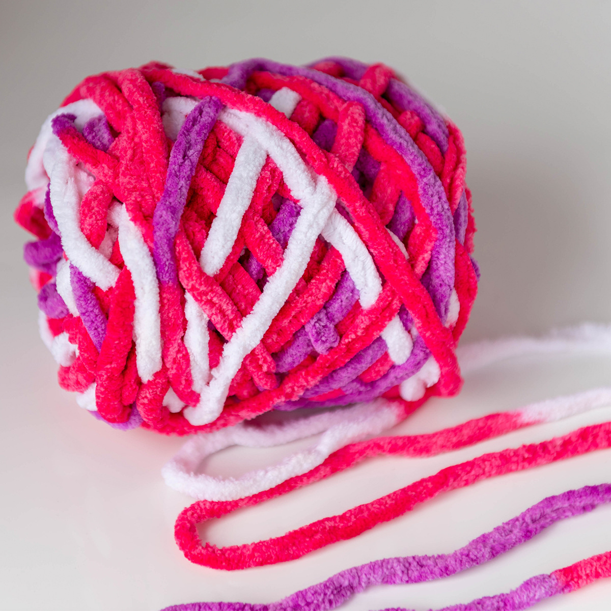 Hilo de la tira de hielo hilo de una sola hebra de lana gruesa bola de aguja hilo tejido a mano bolsa bufanda material de DIY Paquete de fábrica al por mayor