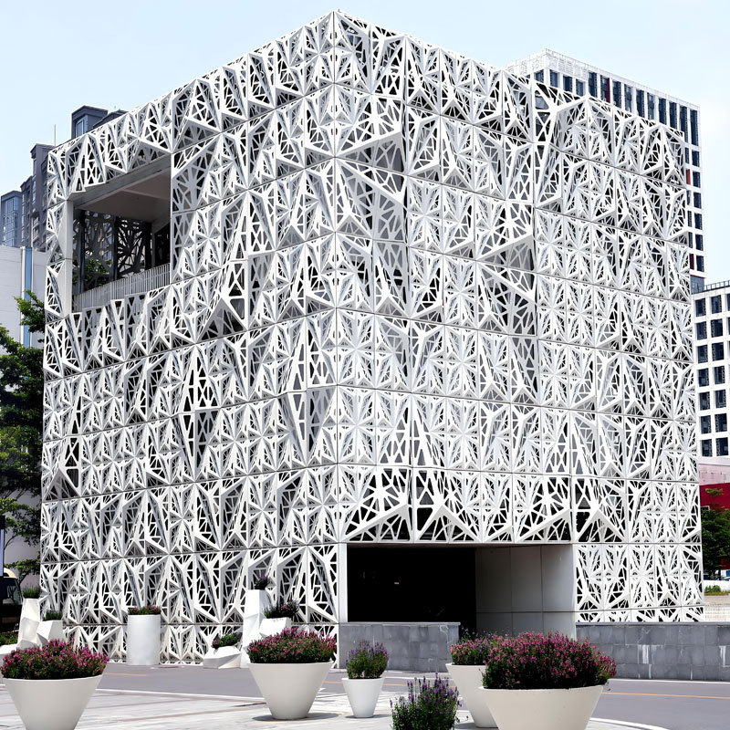 建筑外墙装饰弧形造型氟碳铝单板幕墙双曲异型冲孔雕花铝板厂家|undefined