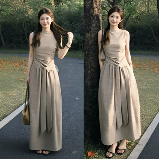 伊茉韩系老钱风无袖背心连衣裙子女夏季2026新款绝美收腰显瘦长裙
