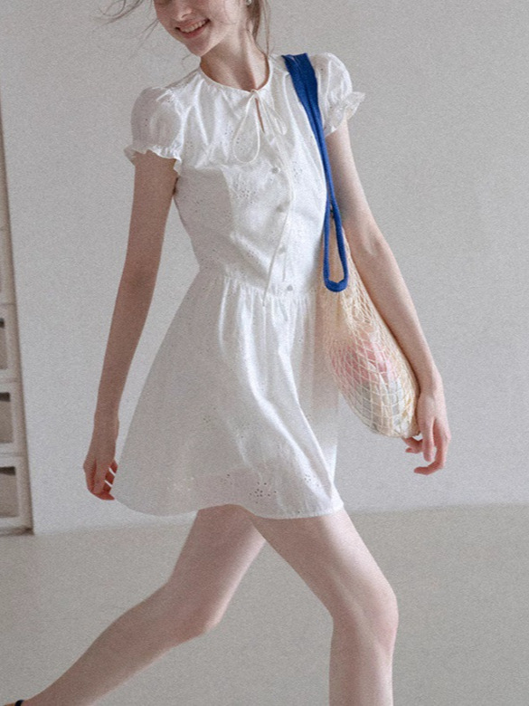 EGGK フレンチ刺繍ヘビーデューティ半袖ドレス女性の夏の新しいガーリースタイルスリムウエスト A ラインスカート|undefined