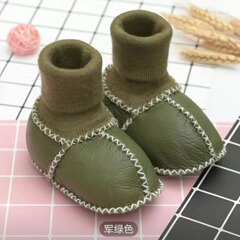 ベビーシューズ、ベビーシューズ、ファー一体型ソフトソール、0-6-12ヶ月幼児用シューズ、コットンシューズ、暖かく通気性のあるソックスシューズ、冬用