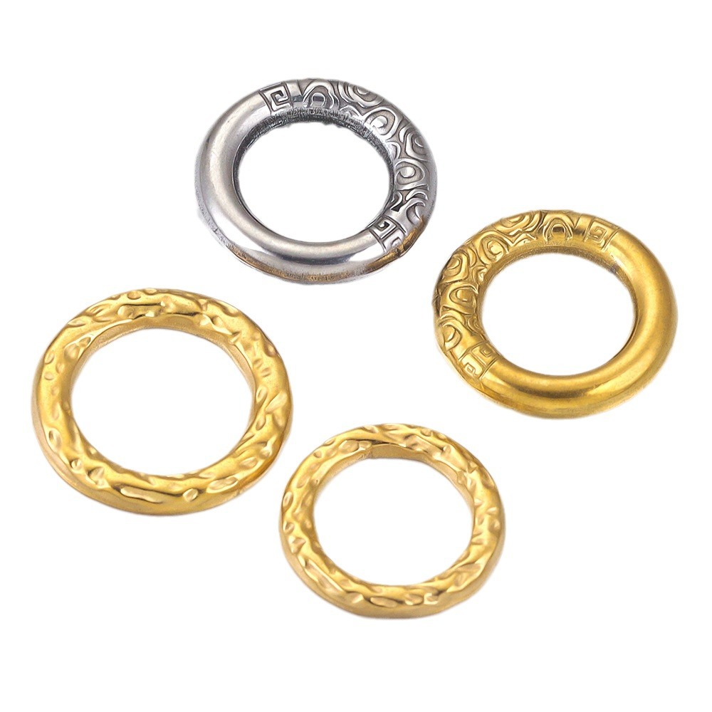 Presión de aceite de acero inoxidable Anillo redondo vintage Textura de acero de titanio Colgante redondo Accesorios de bricolaje Accesorios Pendientes Collar