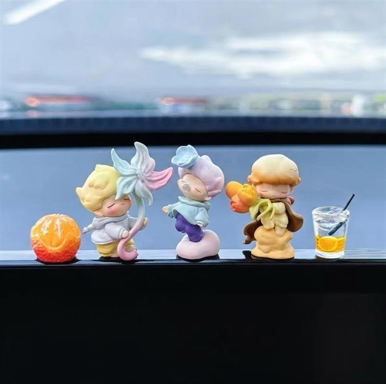 Bubble Mart Dimoo Car Dashboard Ornaments, Cute and Healing Decorations for Car Interiors