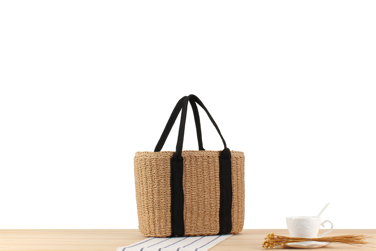 Women's Large Paper String Solid Color Vacation Beach Weave String Straw Bag display picture 5