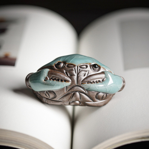 Ge Kiln Tea Pet Small Crab Ornaments Can Raise Creative Personality Hairy Crab Tea Play Tea Table Kung Fu Tea Set Tea Ceremony Accessories