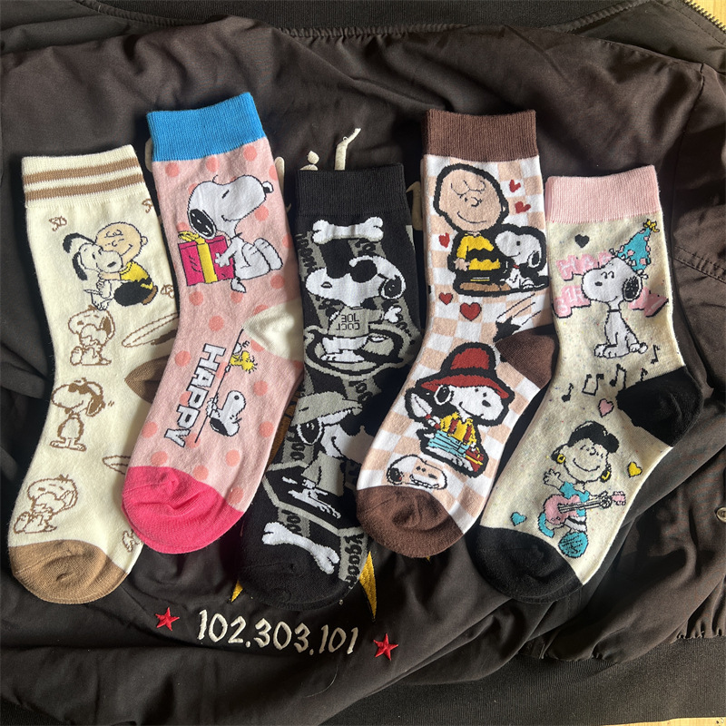 Snoopy Socks for Women, European and American Style Long Trendy Socks, Unisex Fashion Trendy Socks, Popular Anime Cartoon Socks for Women