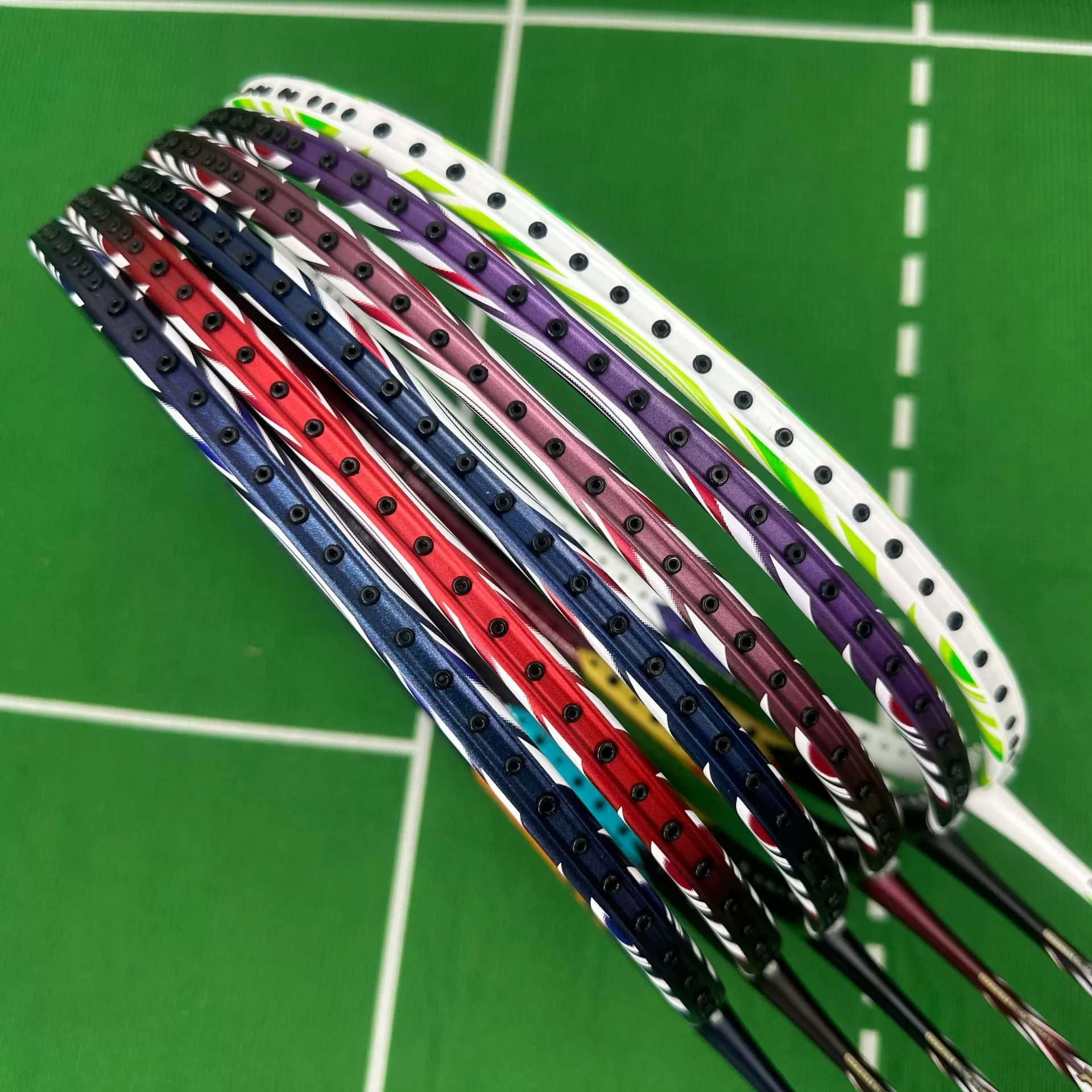 ［好球拍］羽毛球拍100ZZ国家队6.1mm实心中杆4UG6进攻型一件代发