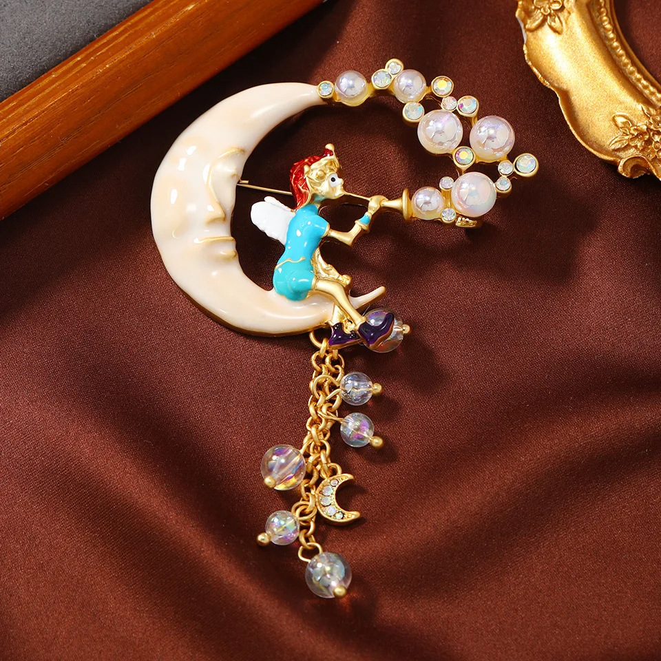 Classic enamel brooch mid-ancient vintage corsage starfish cross court pin heavy industry badge accessories one-piece delivery