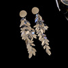 Silver silver needle, fashionable metal design earrings, wide color palette, simple and elegant design, trend of season